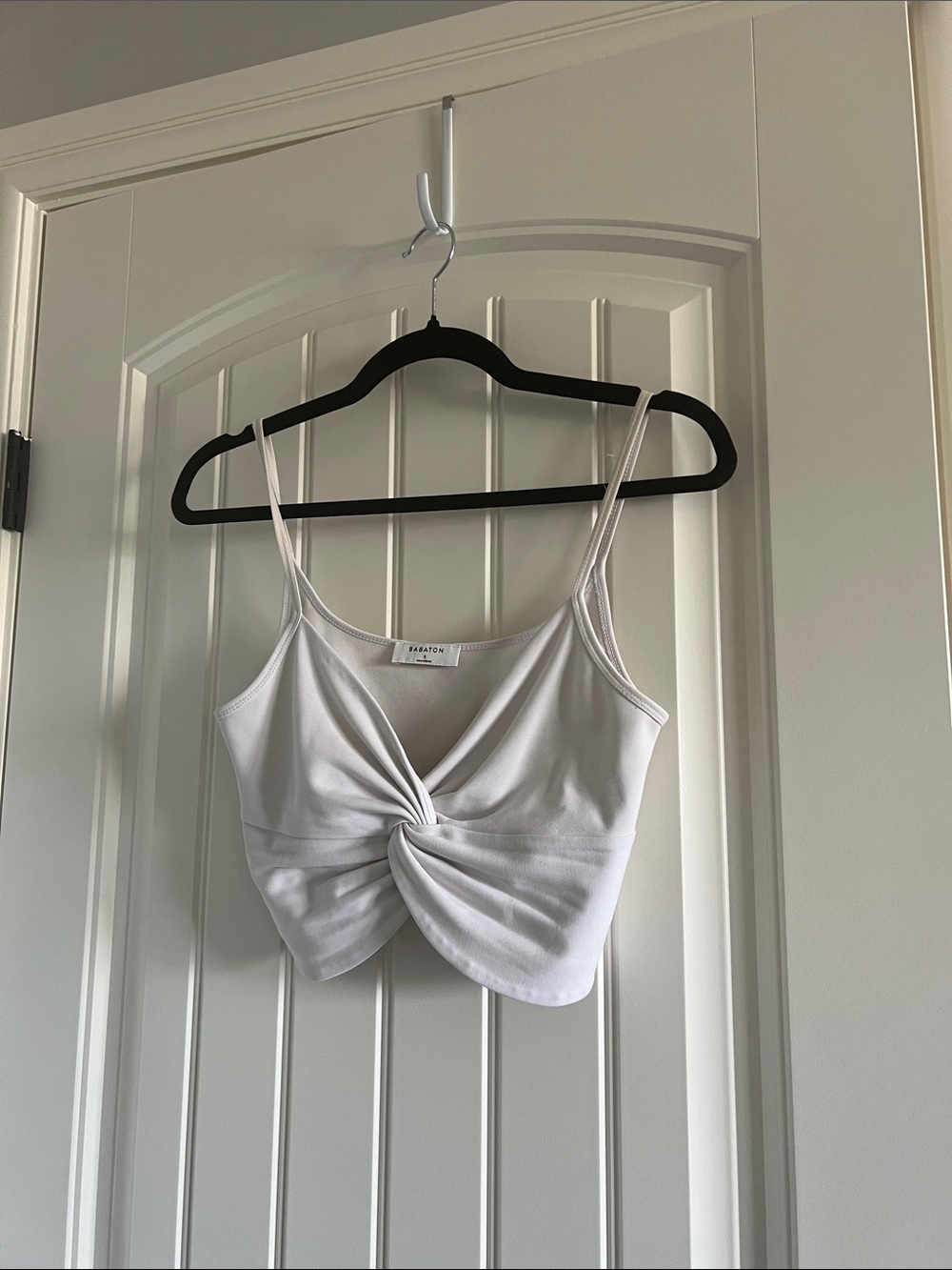 063 $5 Babaton white small top as is